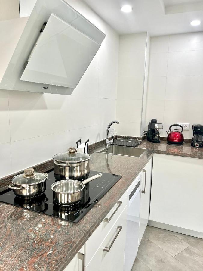 Modern Apartment Steps From The Beach Torrox Exterior foto
